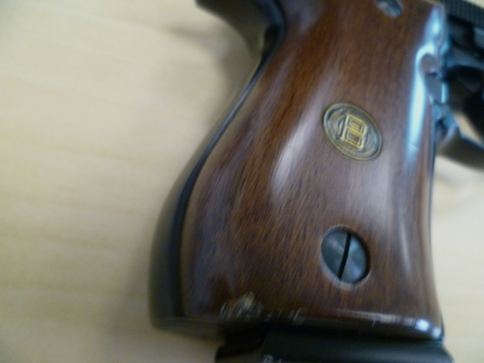 Pistole FN Beretta BDA-380  -  9 mm kurz