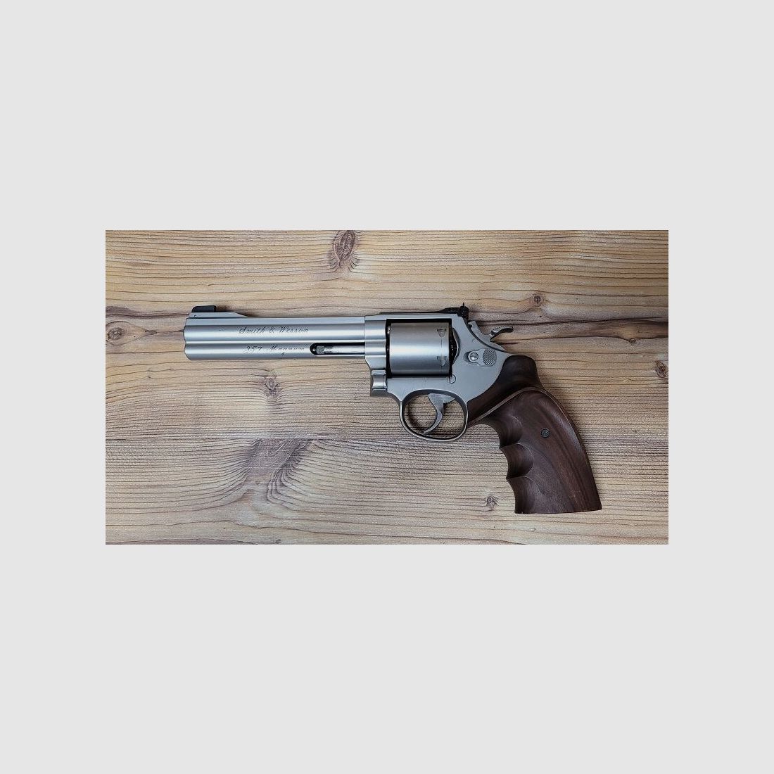 Smith & Wesson 686-4 Classic Sport - 6" (similar to S&W Target Champion)