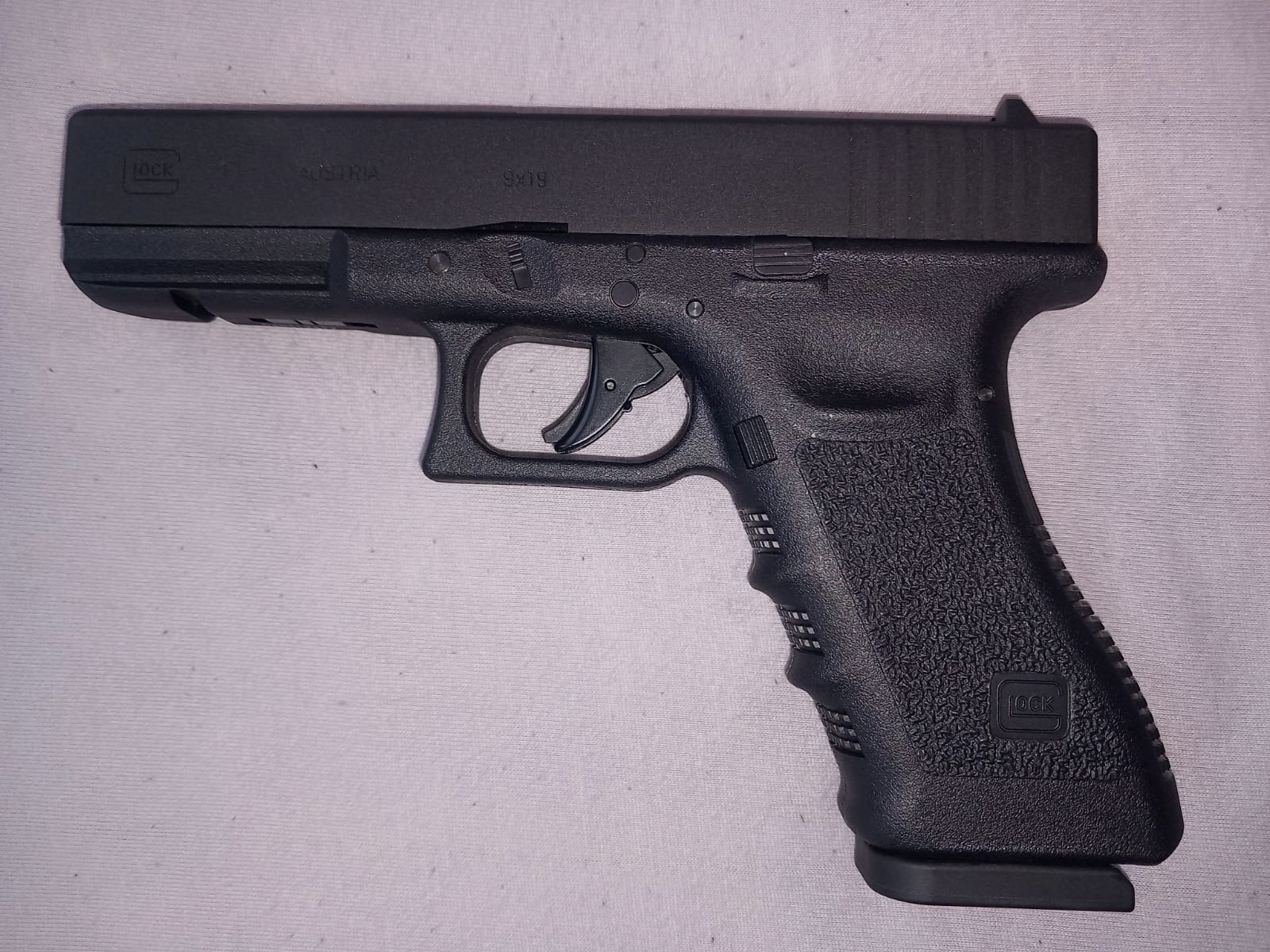 Glock 17 