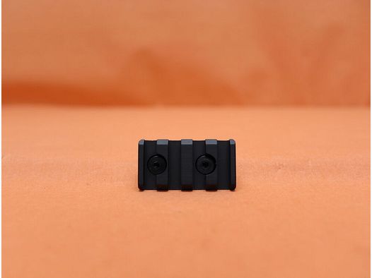 UTG - Leapers Secciones de riel Picatinny compatibles con KeyMod de UTG (MTURS04S) Negro 4 ranuras BL=40mm/ riel Picatinny