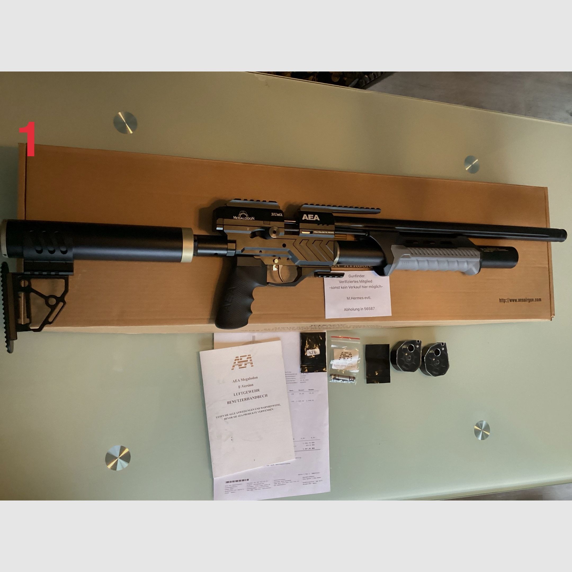 New immediately available AEA Megalodon with invoice and original packaging without or with a lot of accessories.