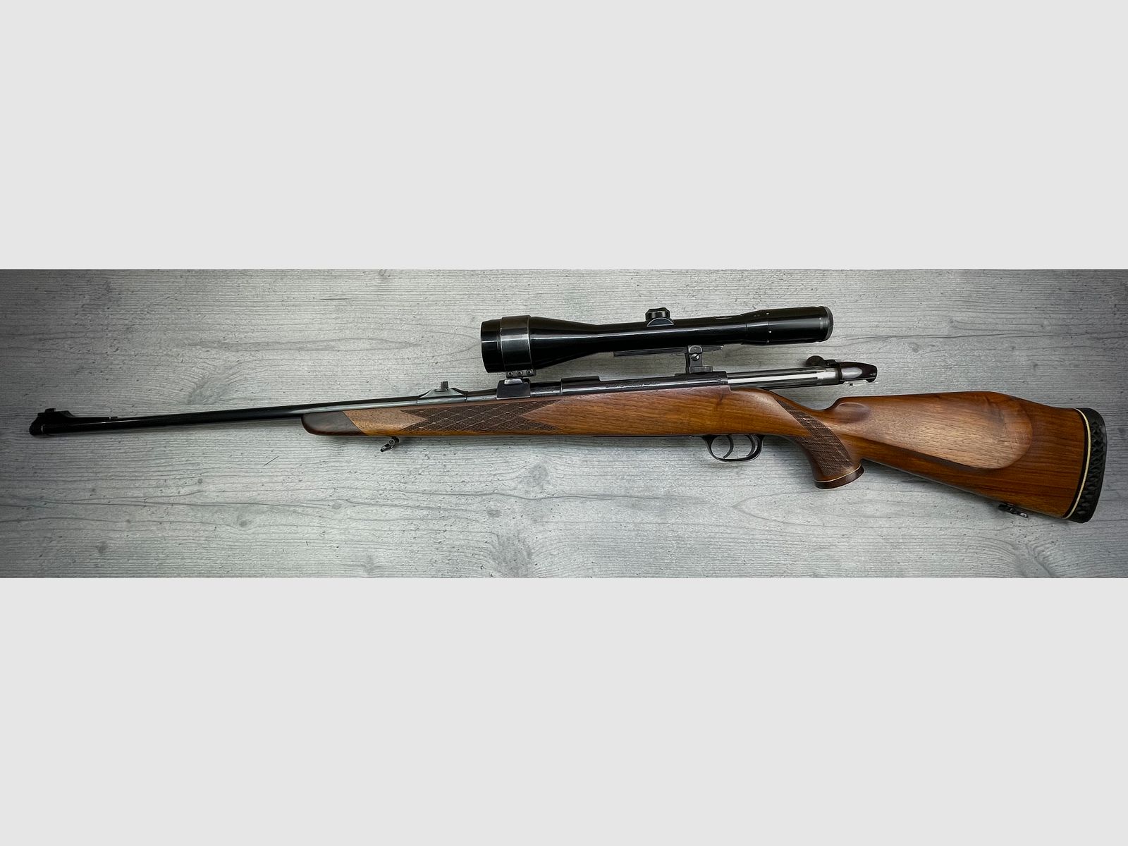 Sauer/ Weatherby Mod. Europe Cal.: .300 Weatherby Magnum + Zeiss Diavari-D 2.5-10x52