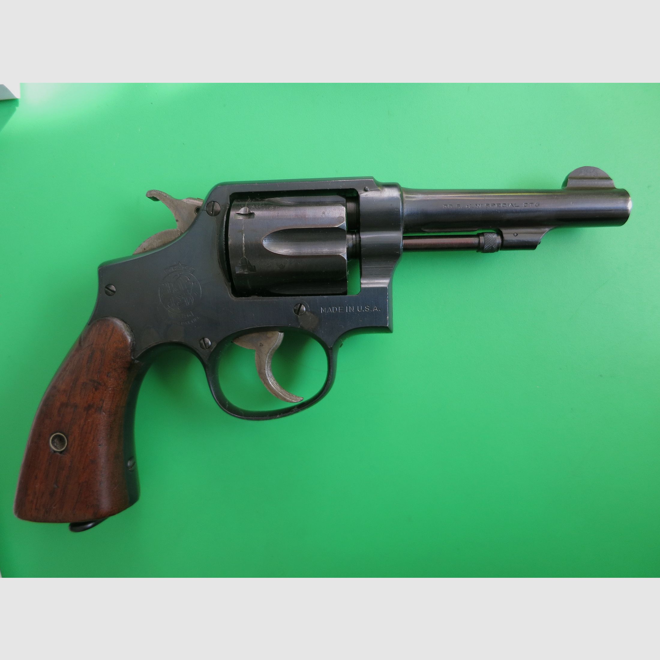 Revolver SMITH & WESSON Victory, Mod. 10 M&P, 1e Serie met Suffix V, .38S&WSpecial #70