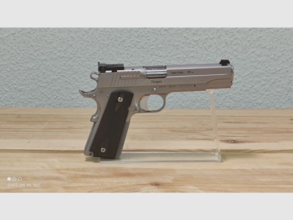 SigSauer 1911 Target Stainless