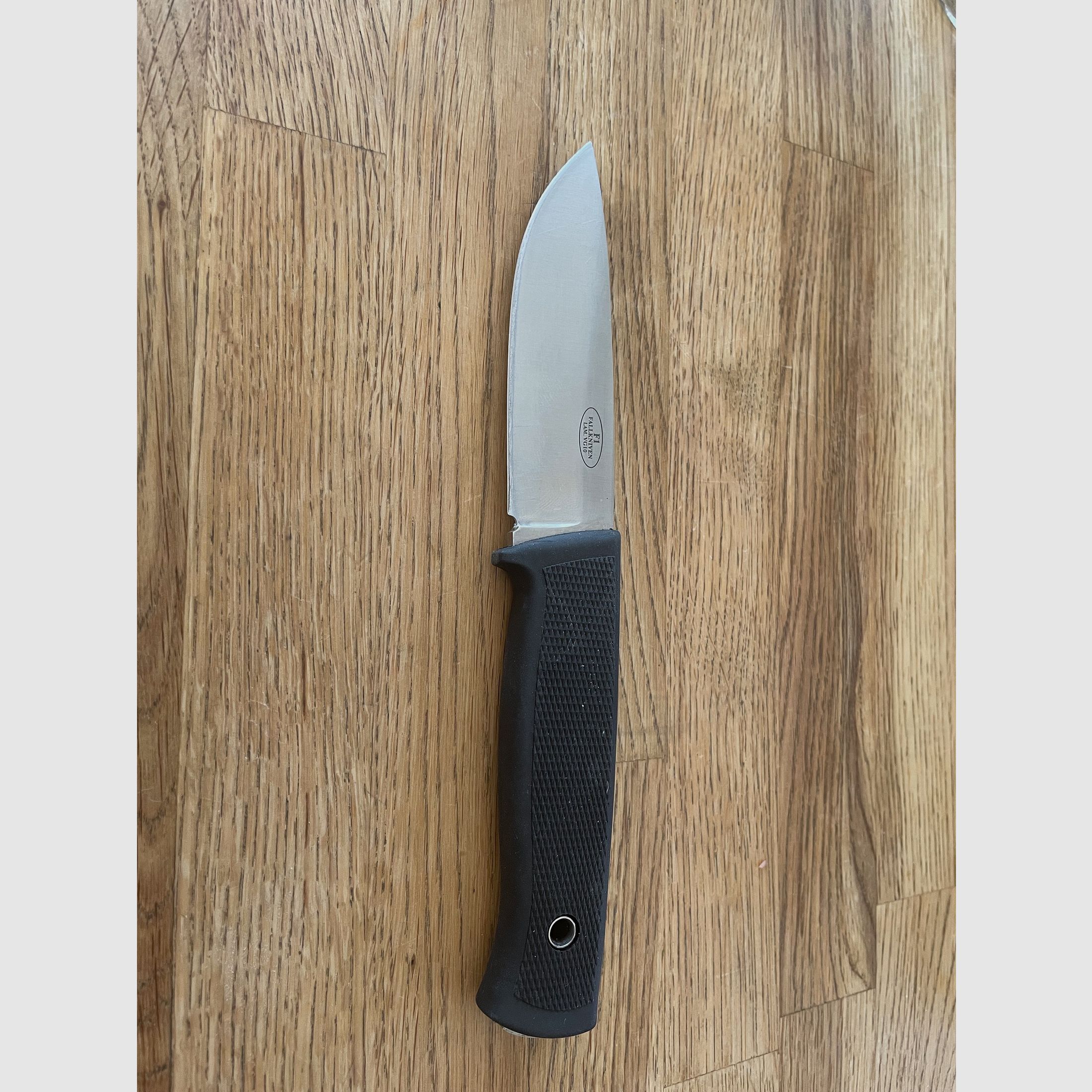 Fällkniven F 1 knife