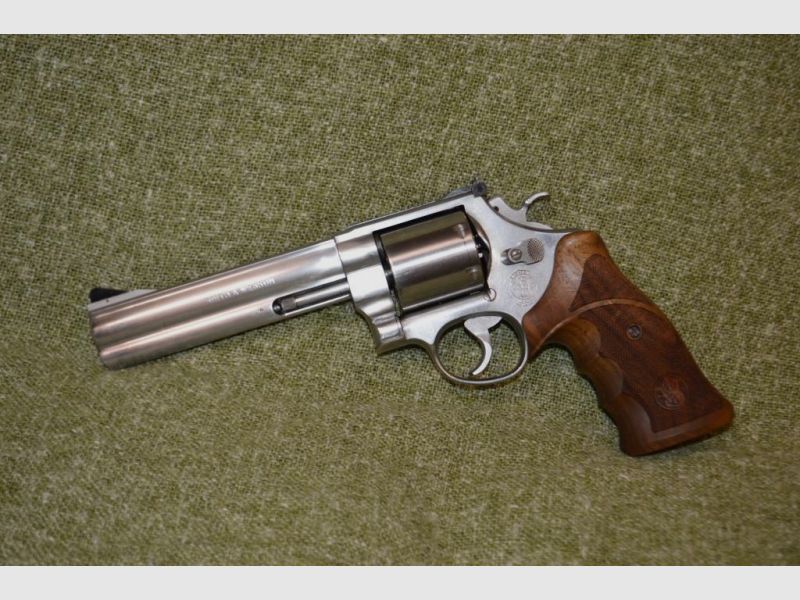 Smith & Wesson 629 S&W .44 Mag mit Nill Griffen