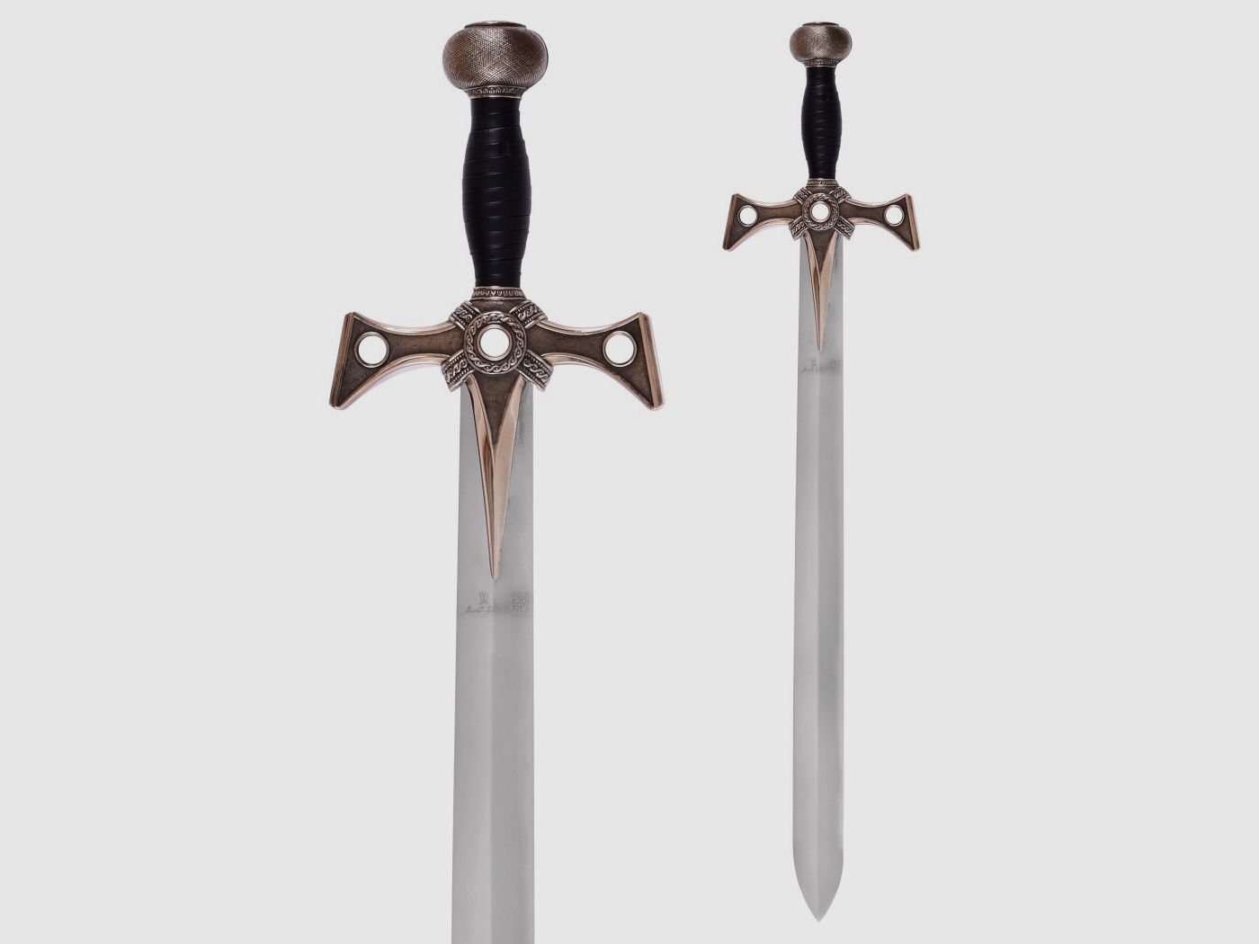 Xenas Film Schwert mit Farbsteinen