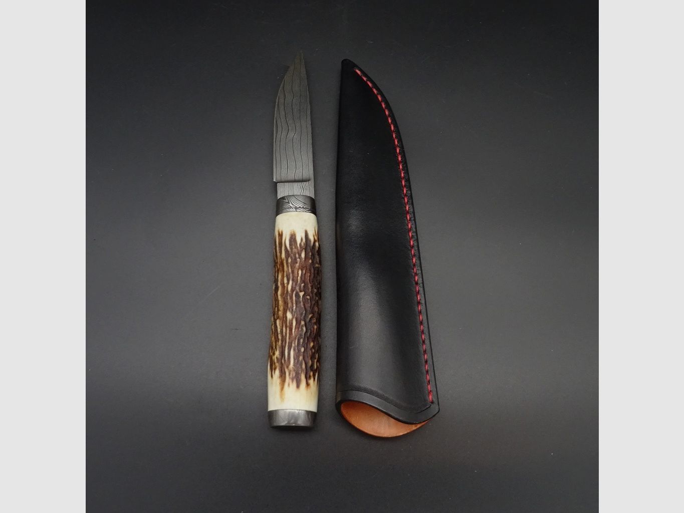 Preis inkl. 19% MwSt - Messer Schmidbauer Hunter Jagdmesser Damastklinge (9,4 cm), Sambar Hirsch