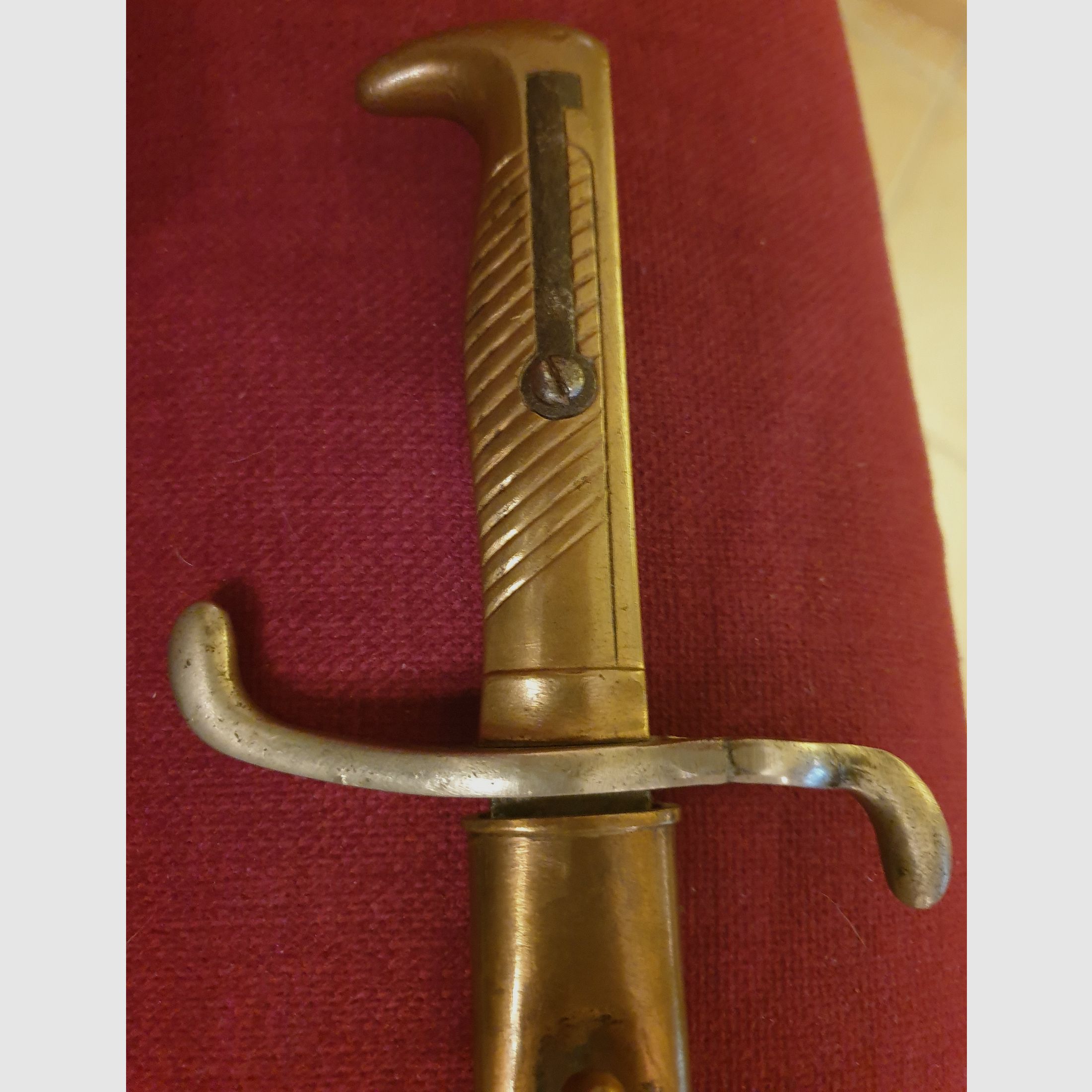 Baïonnette M 1871 complète avec étui en cuir