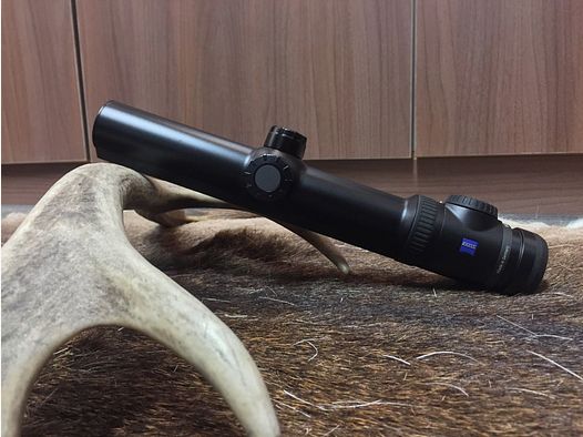 Zeiss Victory V8 1,1-8x24 M, met rail