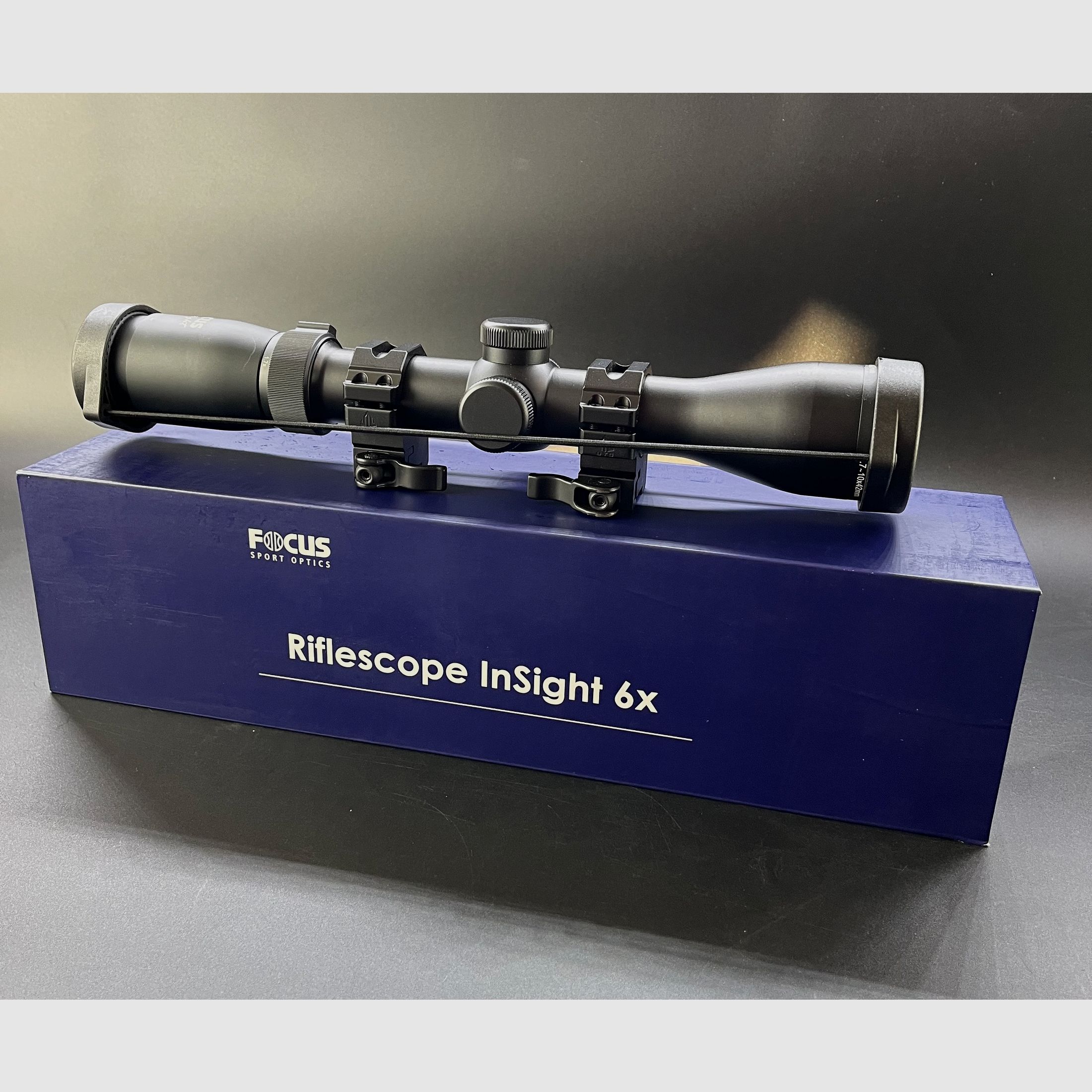 Exhibitor FOCUS In Sight 1.7-10x42 #4 30mm with ring mount 110573