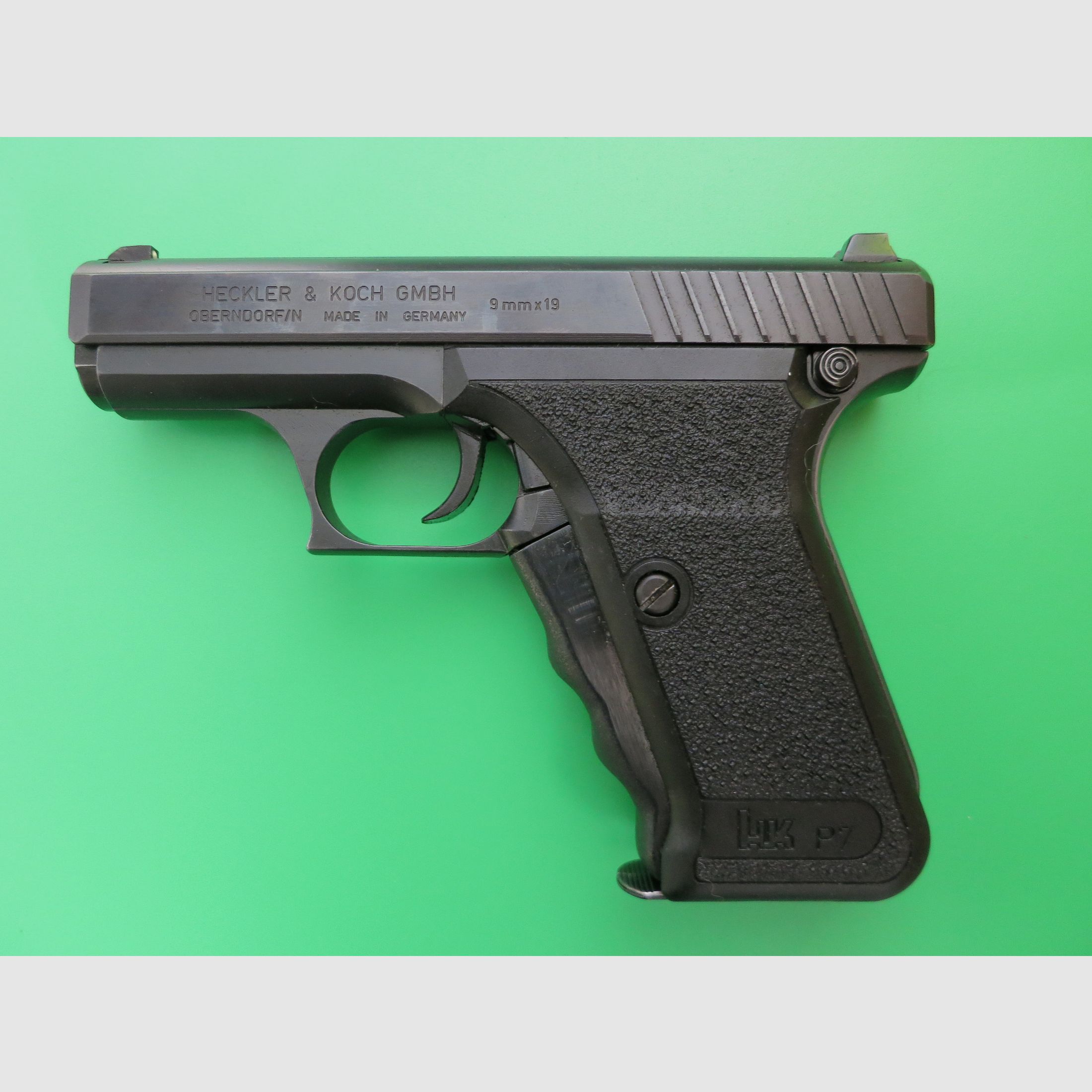 Heckler & Koch P7, PSP (Polizei-Selbstlade-Pistole), Kal. 9mm Luger, 1. Generation     #52