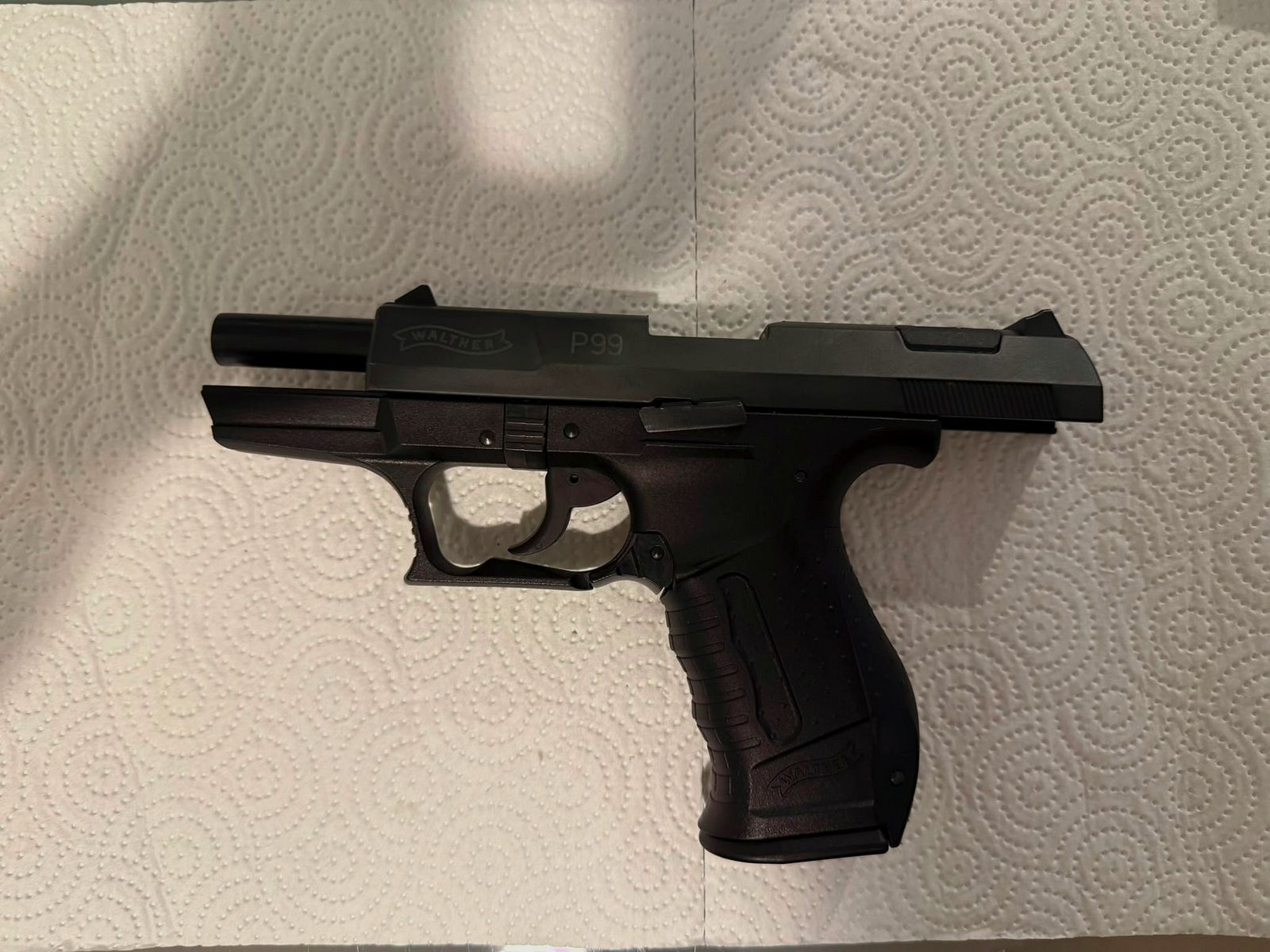 Walther P99  9mm P.A.K (arme de tir de détresse)