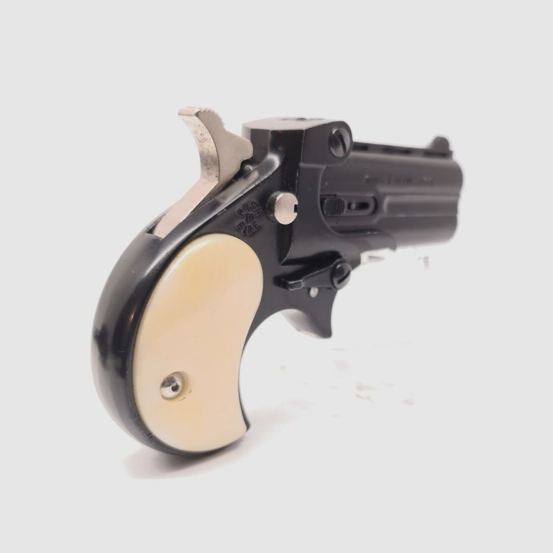 Davis Industries Miraloma D-22