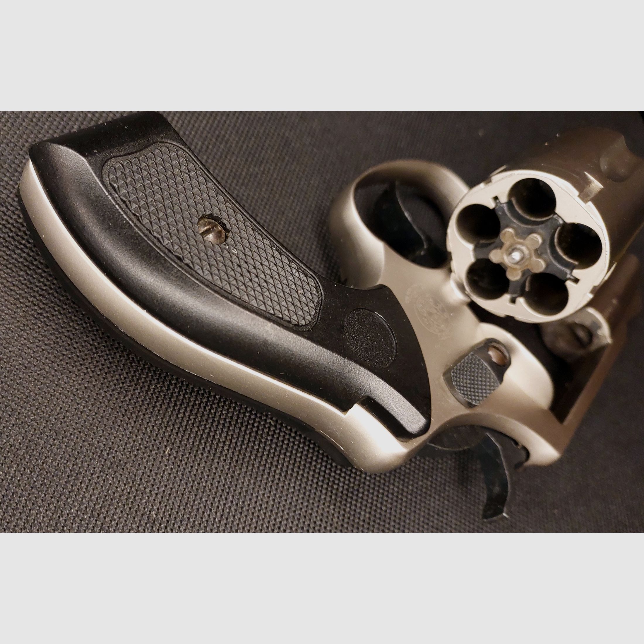 Smith & Wesson Chiefs Special Schreckschussrevolver Kal. 9mm R.K. Nickel (PTB 794)