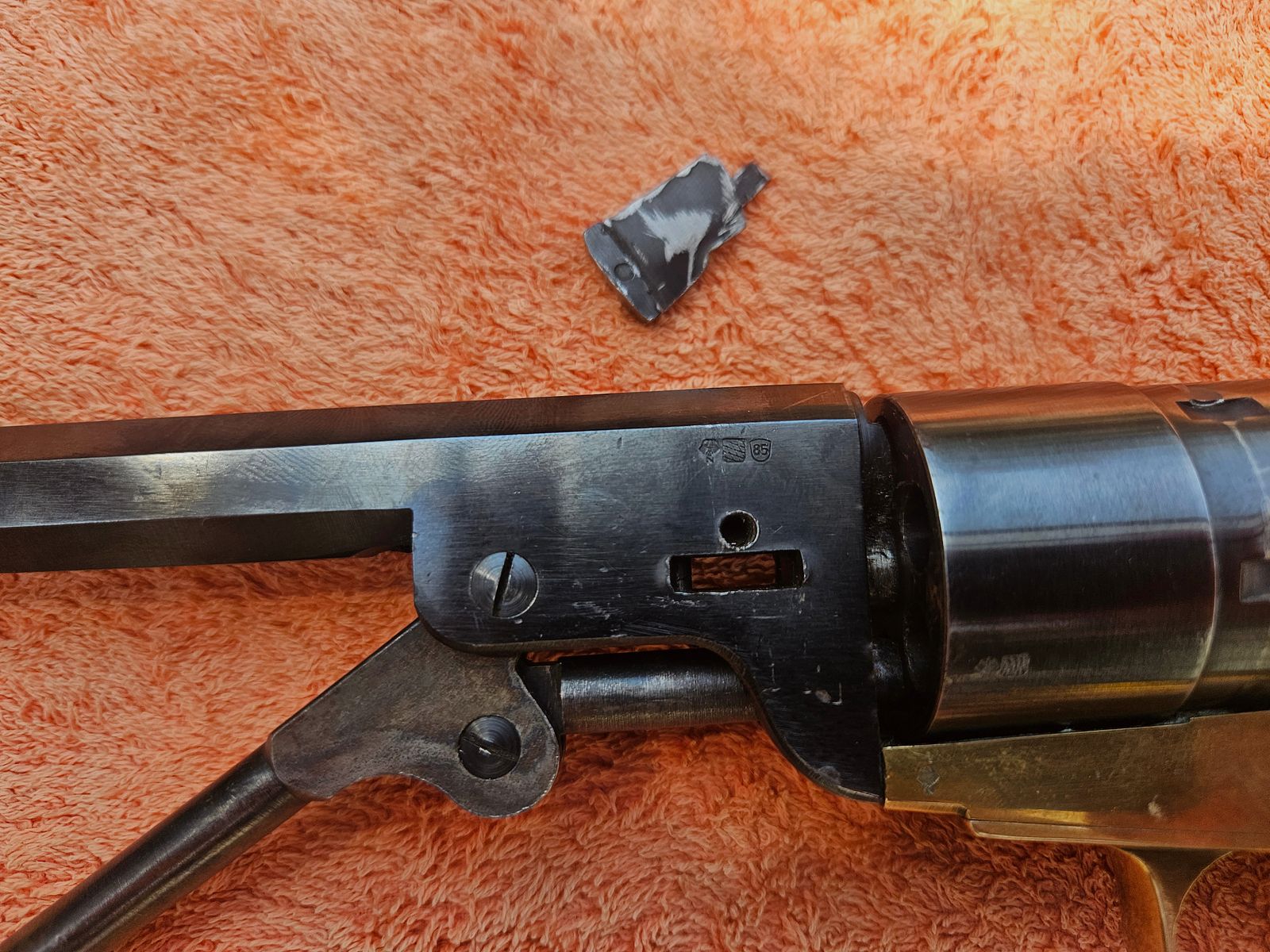 Neumann-Umbau auf 9 mm Schreckschuss Colt 1851 Navy