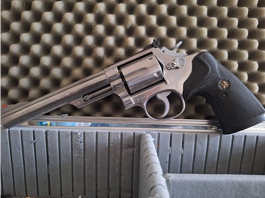 Smith and Wesson 66-1/ 6Zoll-Lauf