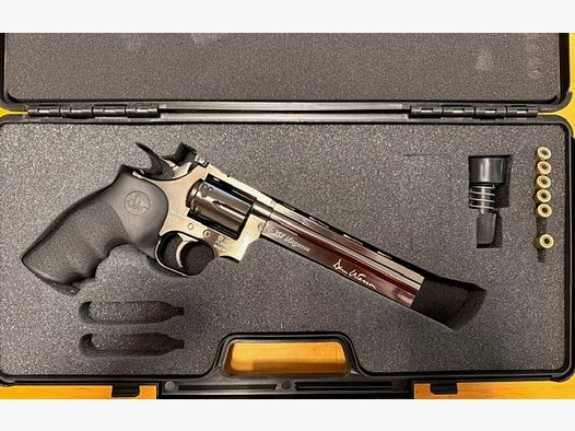 Dan Wesson 715 CO2 4,5mm Diabolo Revolver