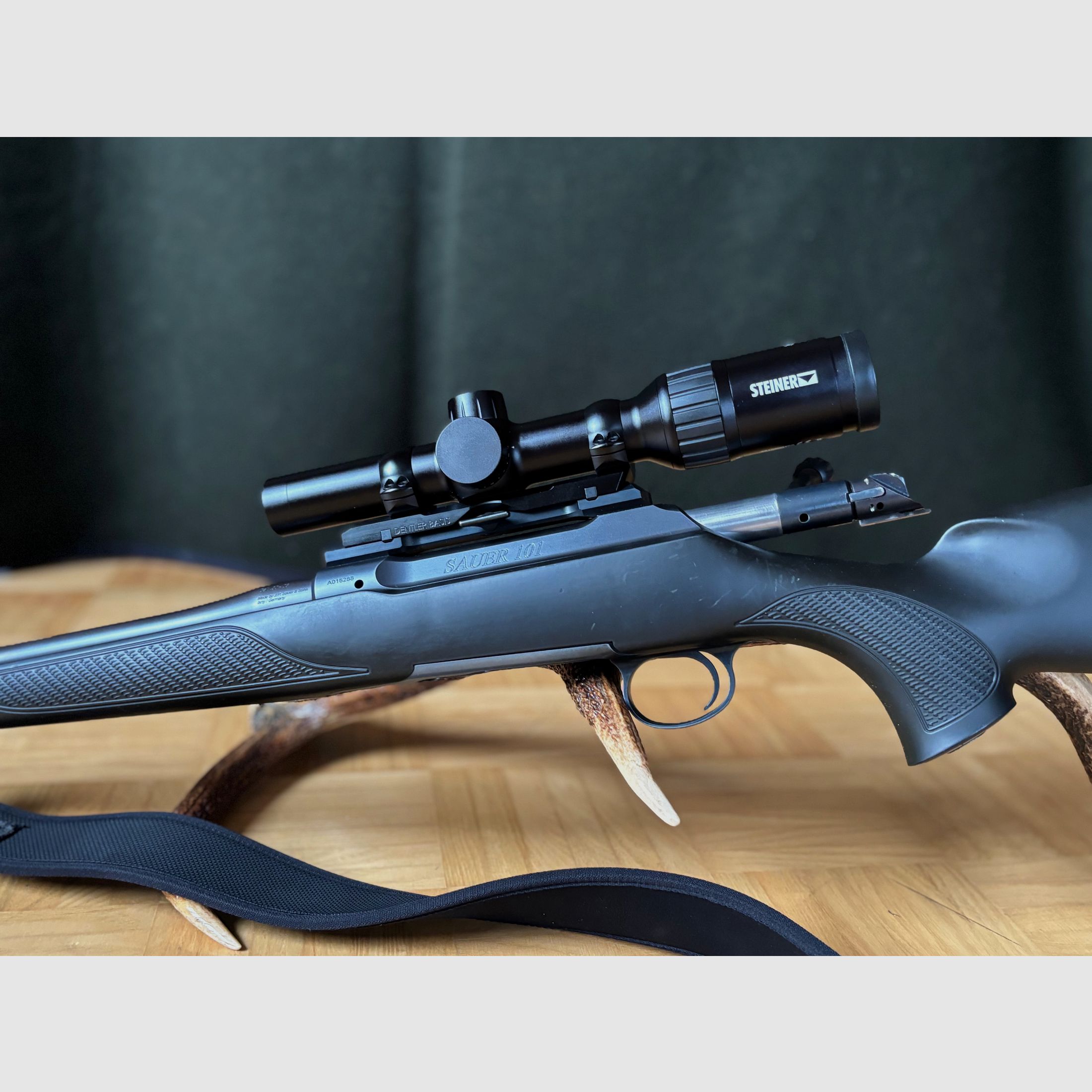 Sauer 101 Classic XT inkl. Dentler Montage Basis / .30-06 / Steiner Ranger 1-4x24 optional erhältlich / keine 202, 404, 505, R8