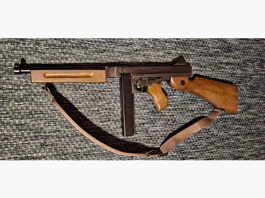 Legenden M1A1 Legendäres CO2-Luftgewehr. 4,5mm BB- Stahlkugeln