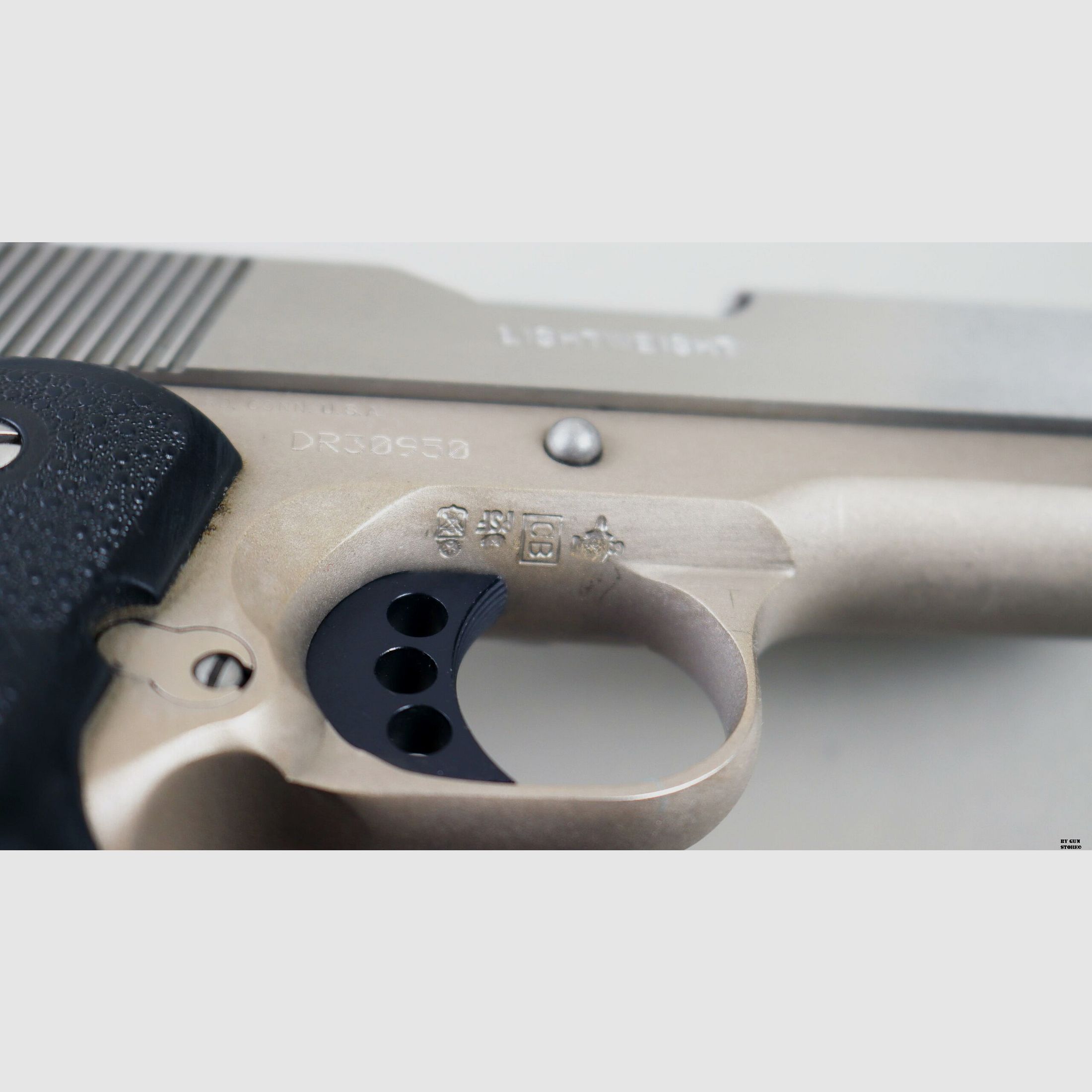 Colt pistol mod. Defender Series 90 Lightweight cal. 45 ACP ser. no. DR30950, image 11 of 12