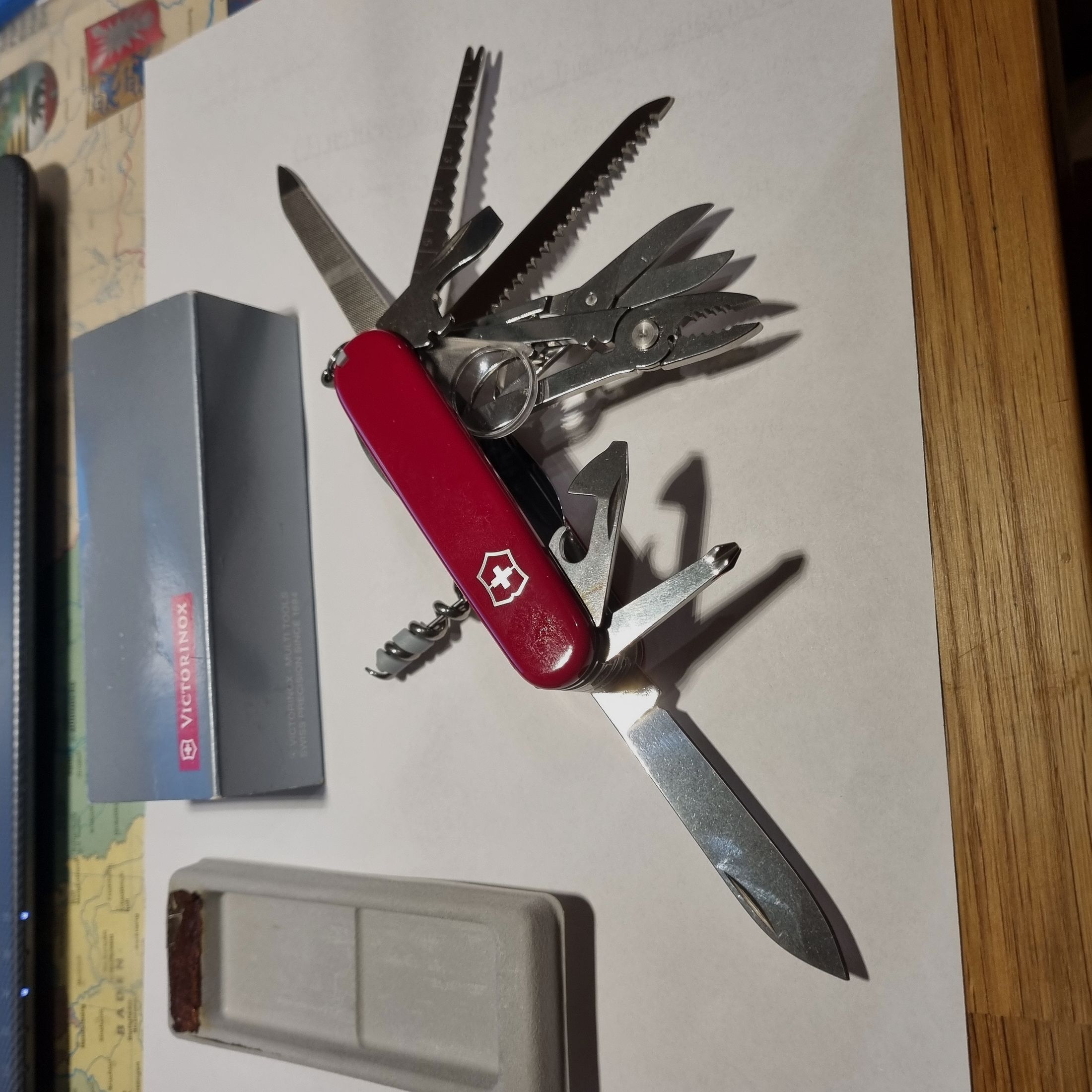Victorinox Swiss Champ 1.6795