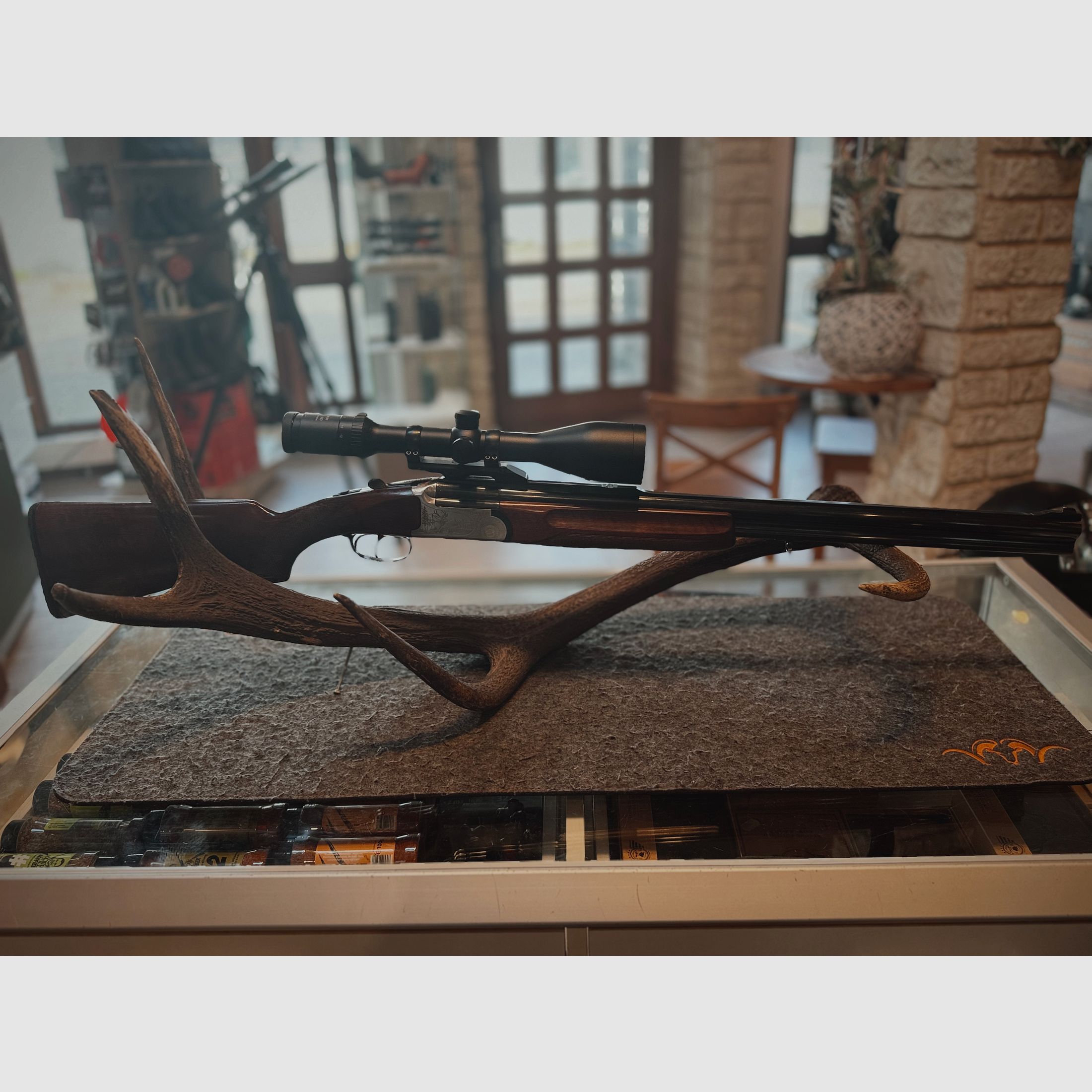 Sabatti BBF – 12/70 y 8x57 IRS – con cañón intercambiable 5,6x52R – Meopta Meostar R1 3-12x56 