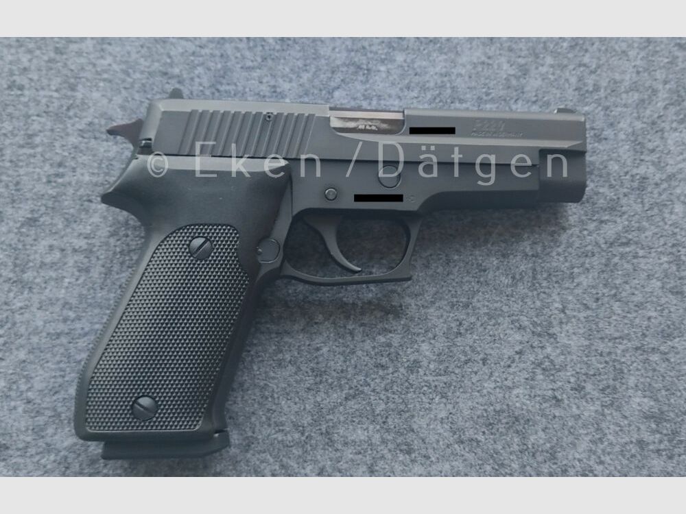 Sig Sauer P220 (Eckernförde)