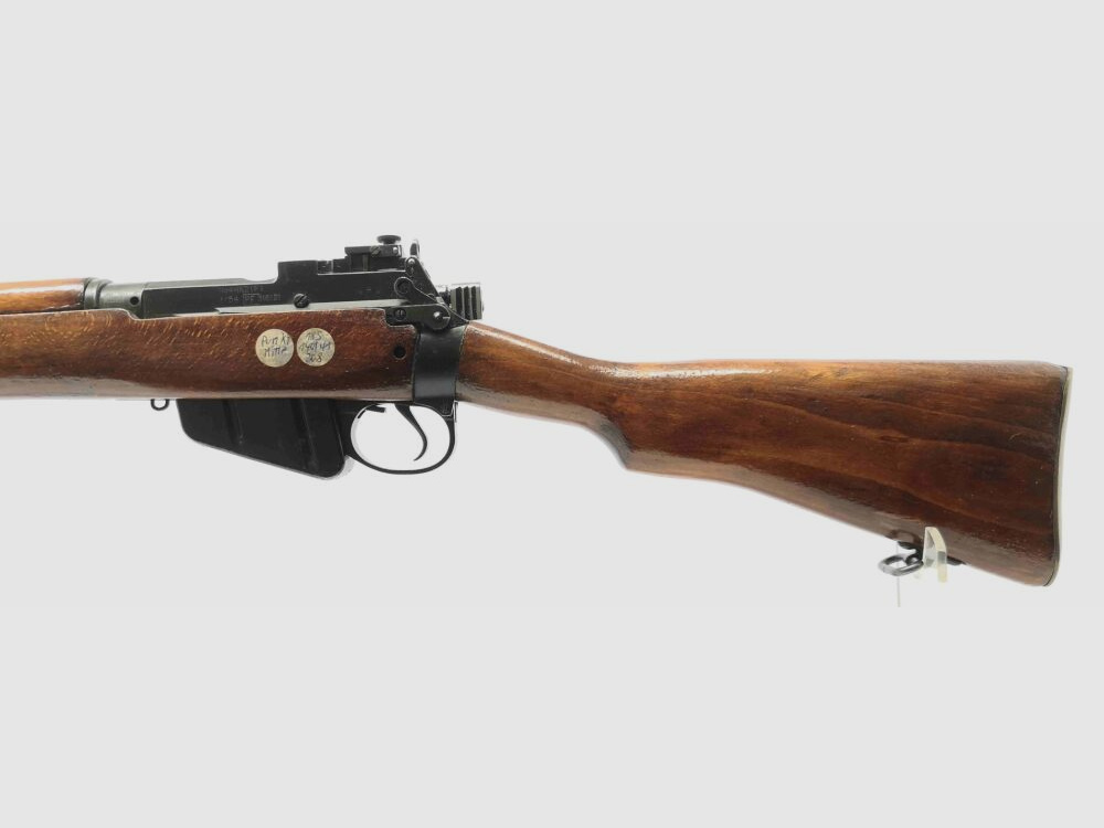 Enfield	 No. 4 MK II / L8