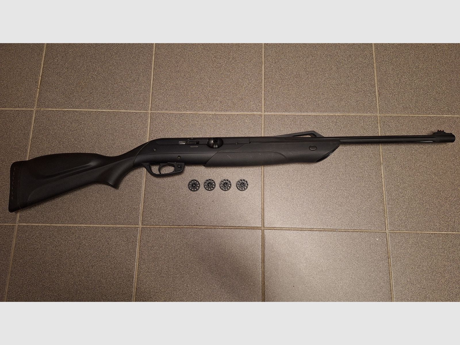 Gamo Extreme Pumpaction-Druckluft-Flinte mit 5 Magazinen! RARITÄT!