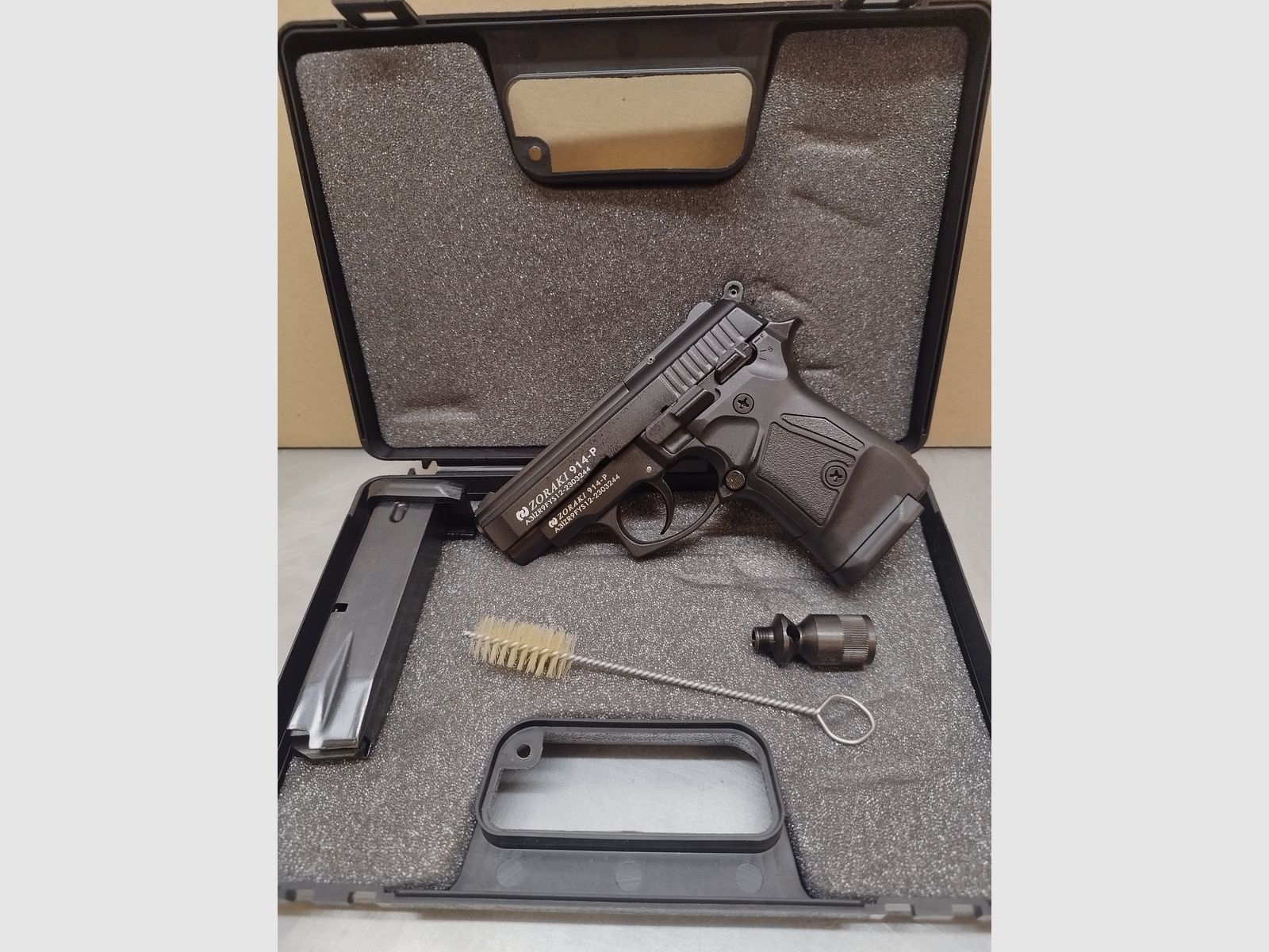 Zoraki 914-P Schreckschusswaffe 9mm PAK schwarz inkl. Reservemagazin !!Neuware!!