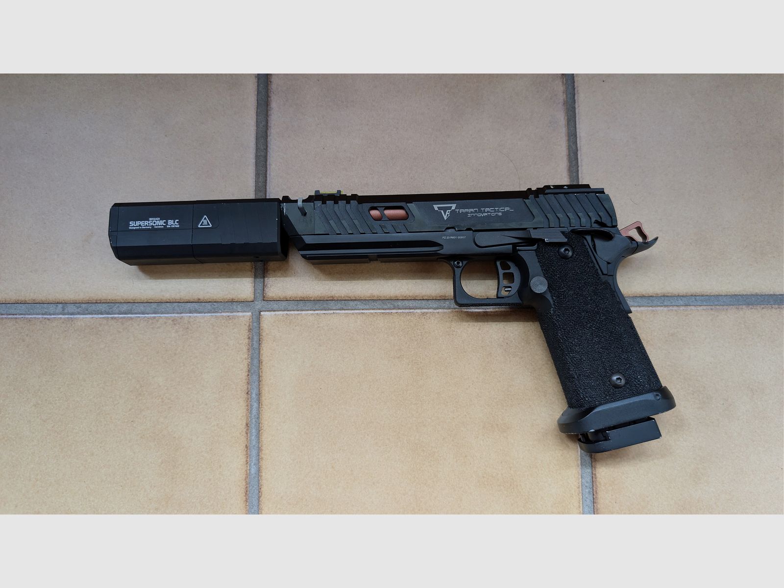 TTI Pit Viper (R601) HiCapa GBB, Bild 1 von 6