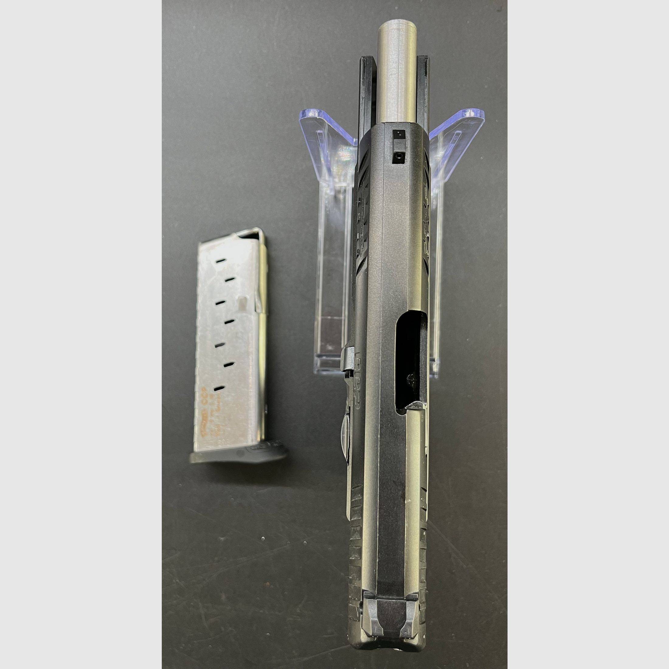 Vorführwaffe Carl Walther CCP 9x19 BLACK, 3,54"LL; 8-RD Magazin