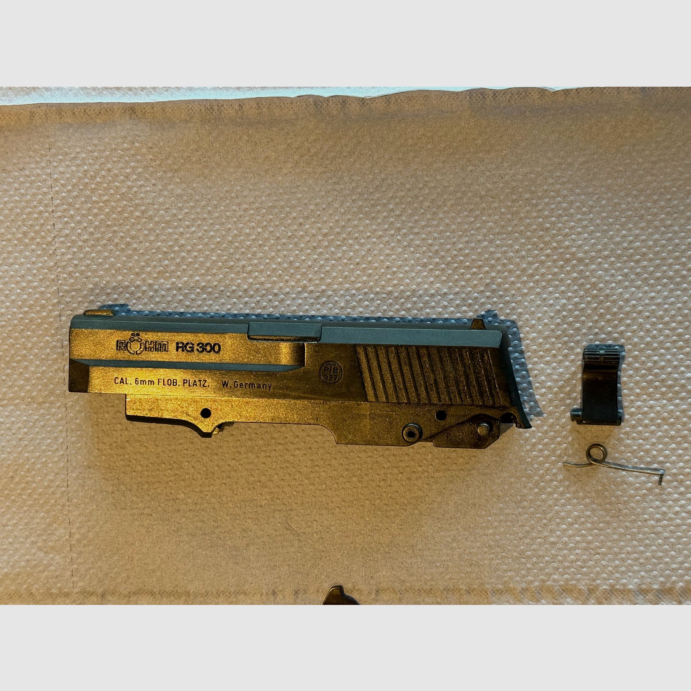 Röhm RG300 – Compact blank-firing pistol in caliber 6mm Flobert (PTB 327)