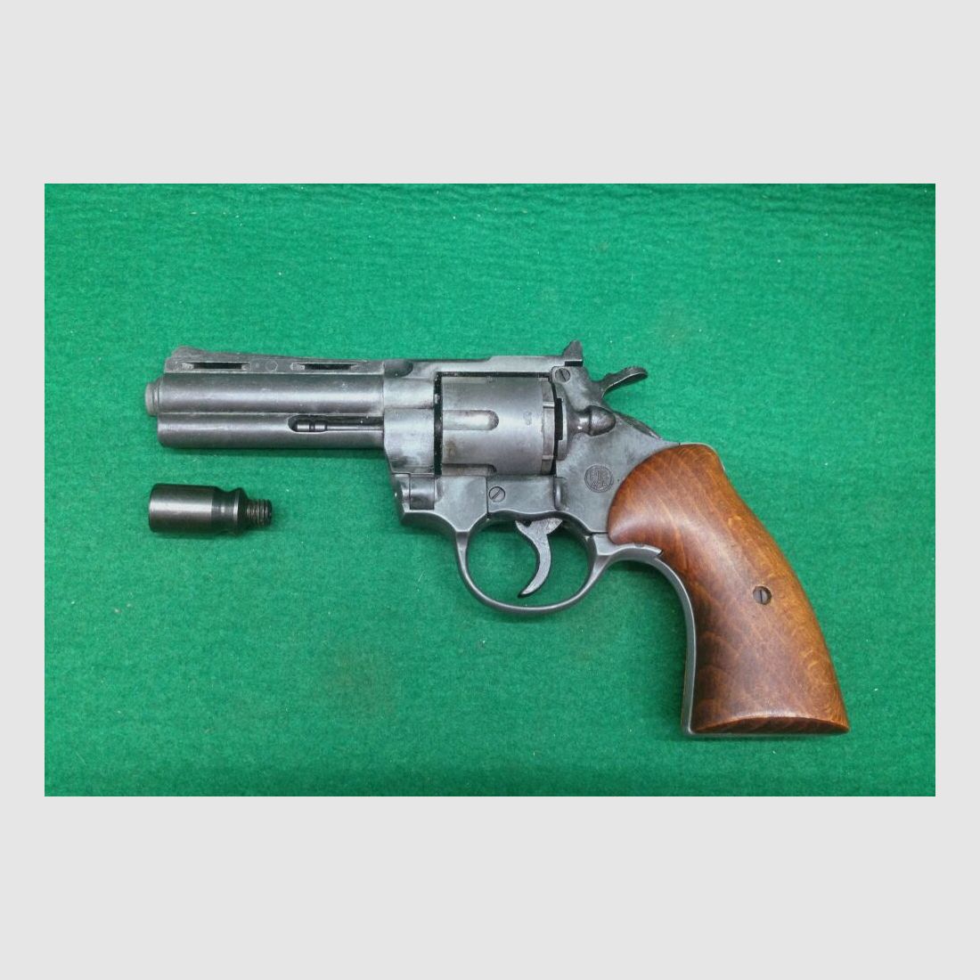 Cuno Melcher	 ME Magnum Revolver 9mm