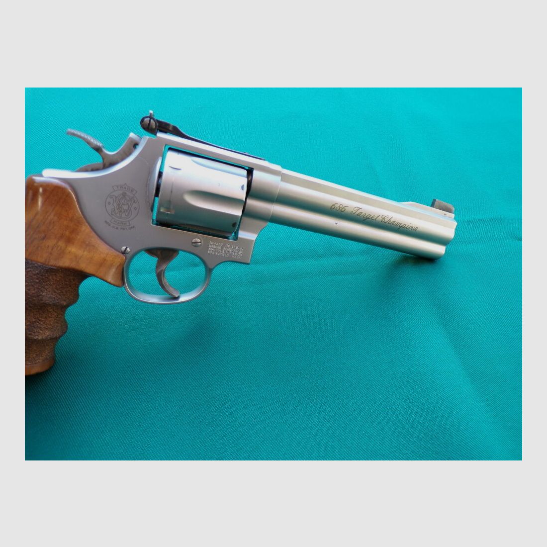 Smith & Wesson 686-4 Target Champion