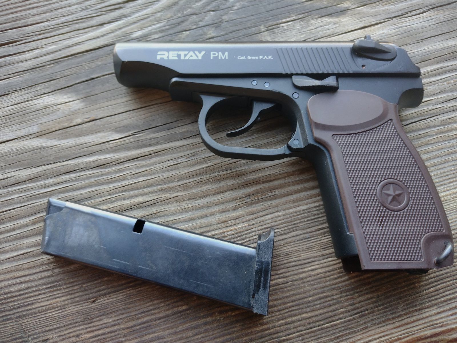 RETAY PM 9mm P.A.K. Schreckschusspistole Makarov PM Nachbau - Expédition dans toute l'UE