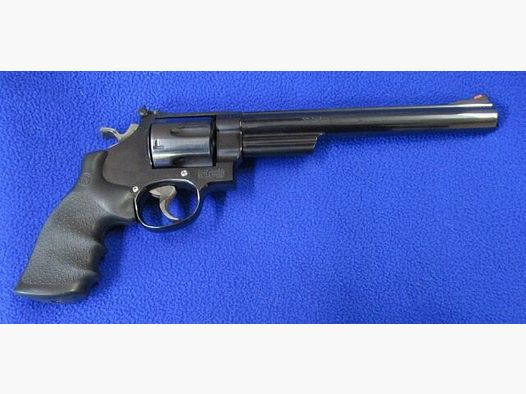 Revólver Smith & Wesson Mod. 29-6 en 8 3/8" con empuñadura Hogue 29