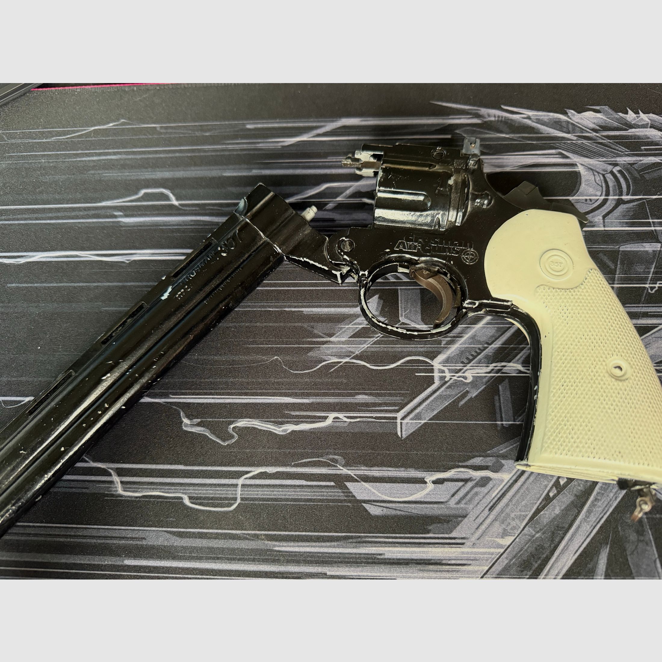 Defekter Airsoft Revolver