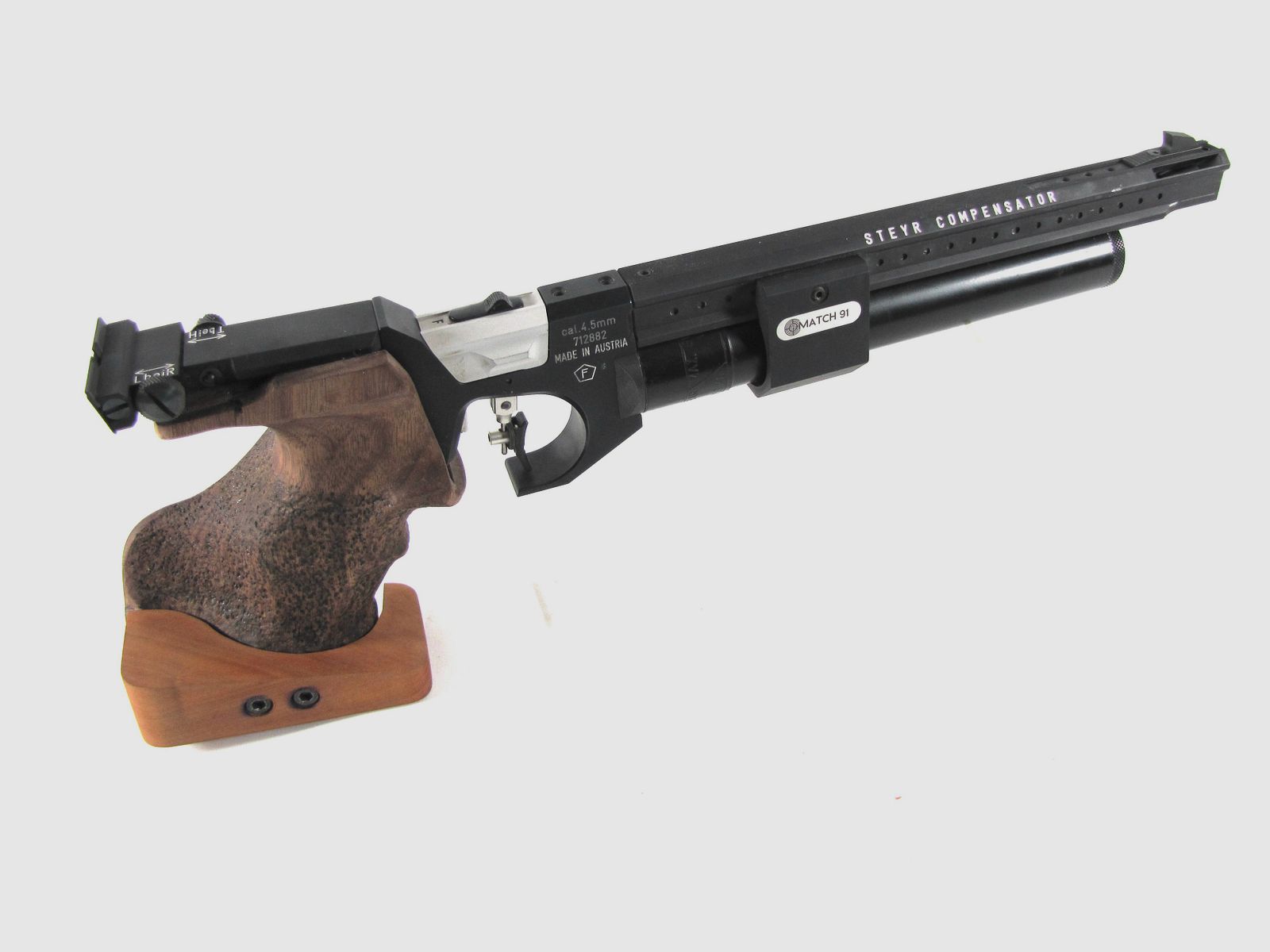 Match-Luftpistole Steyr LP 1 CO2