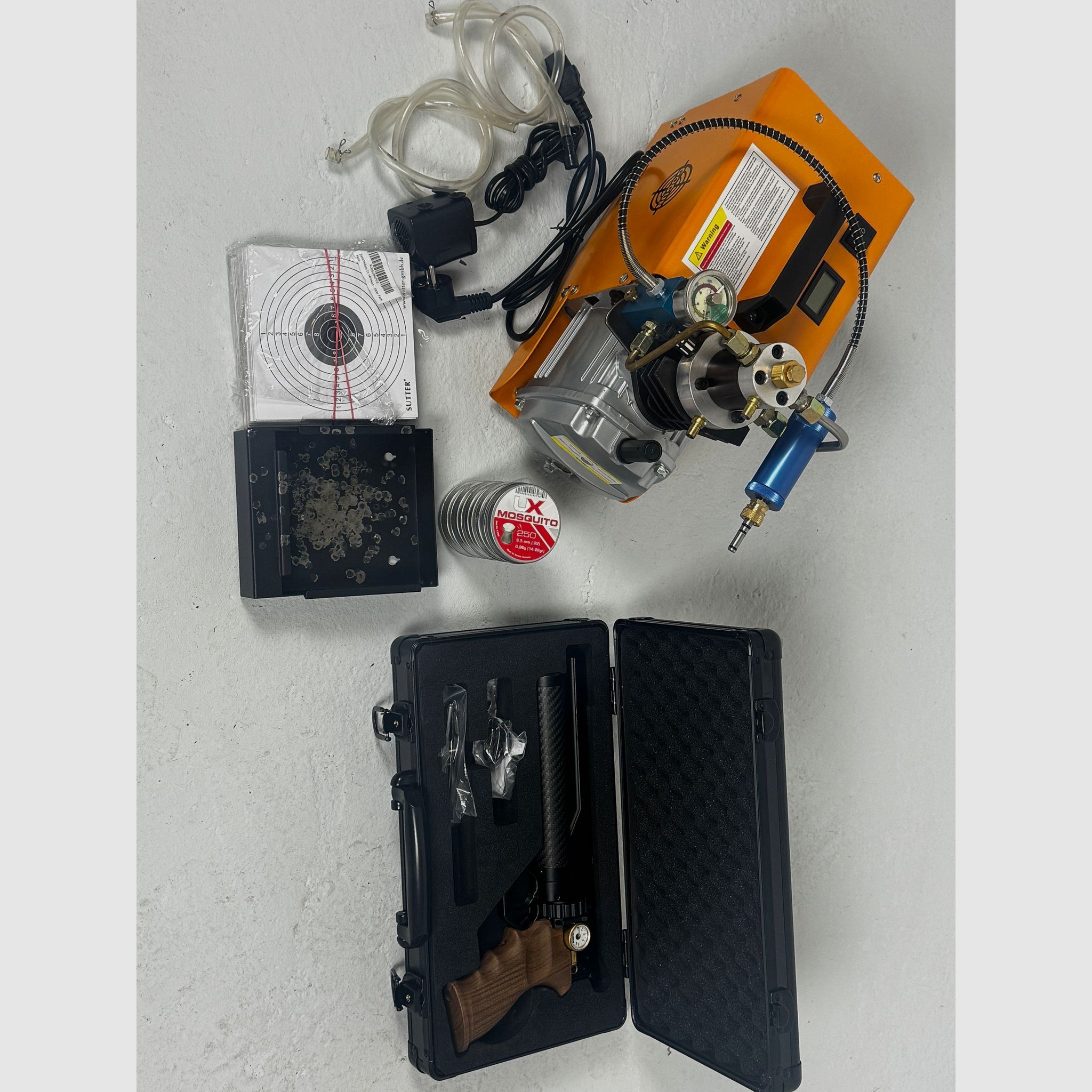 Huben Pistole GK1 incl. Kompressor und Diabolos / Fangkorb