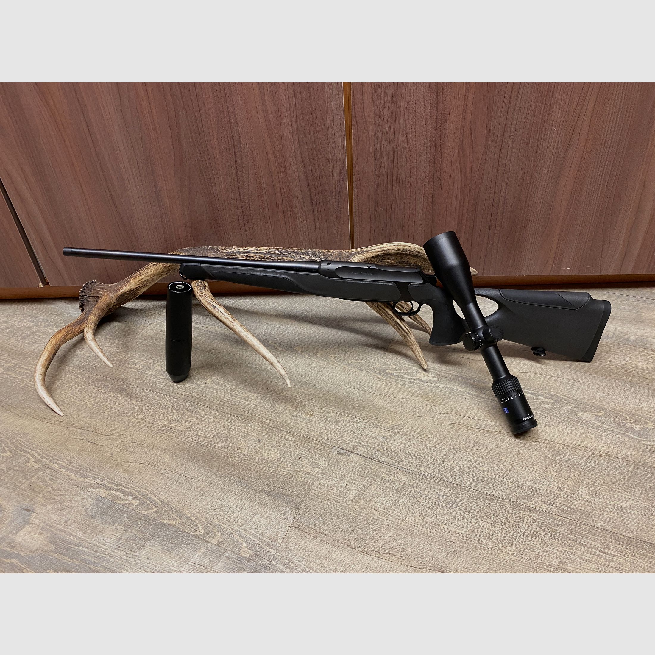 Sauer 505 Synchro XT, mit Zeiss Conquest V4 3-12x56