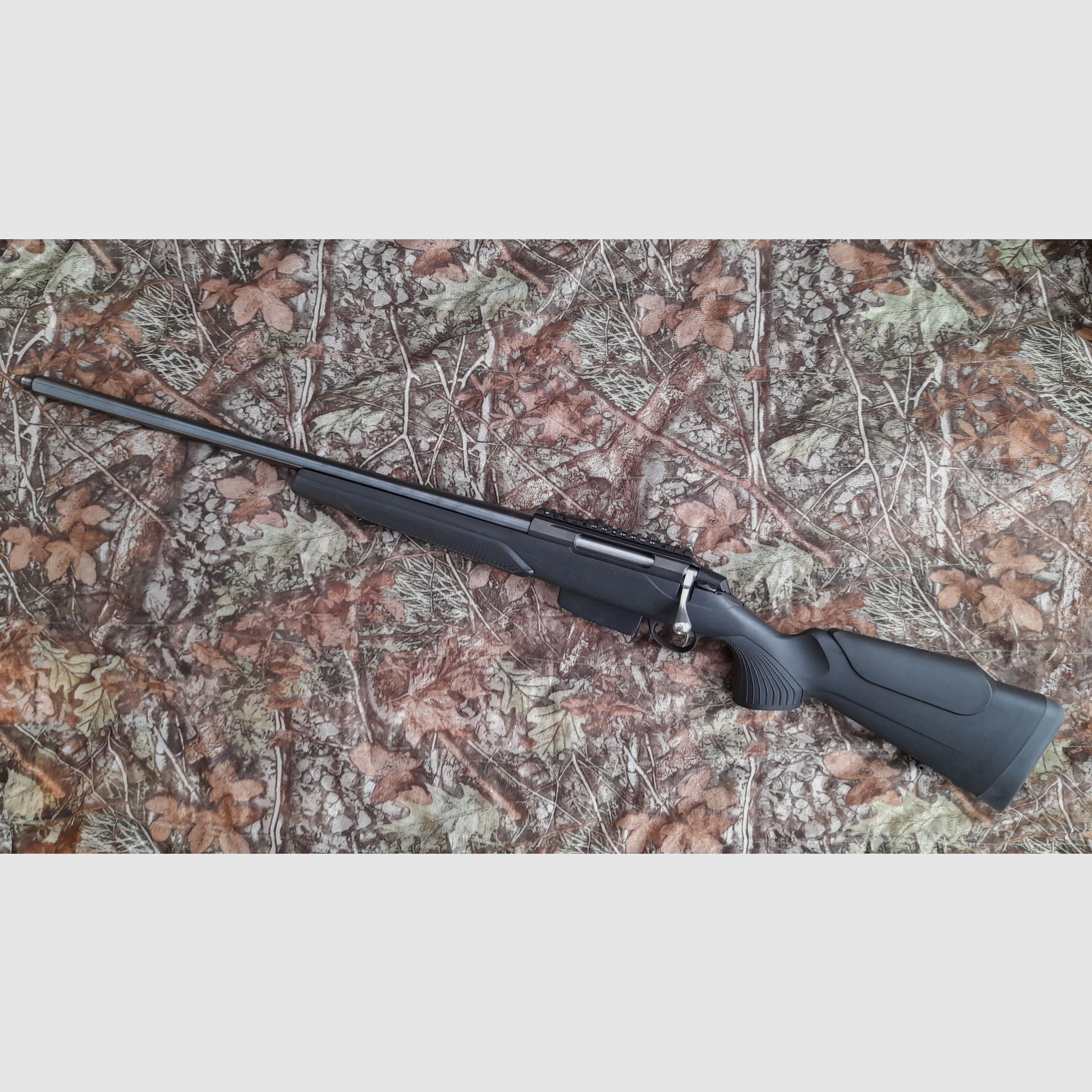Tikka T3x Varmint 6,5x55 SE Linkssystem - Picatinny Montage - M18x1 Mündungsgewinde