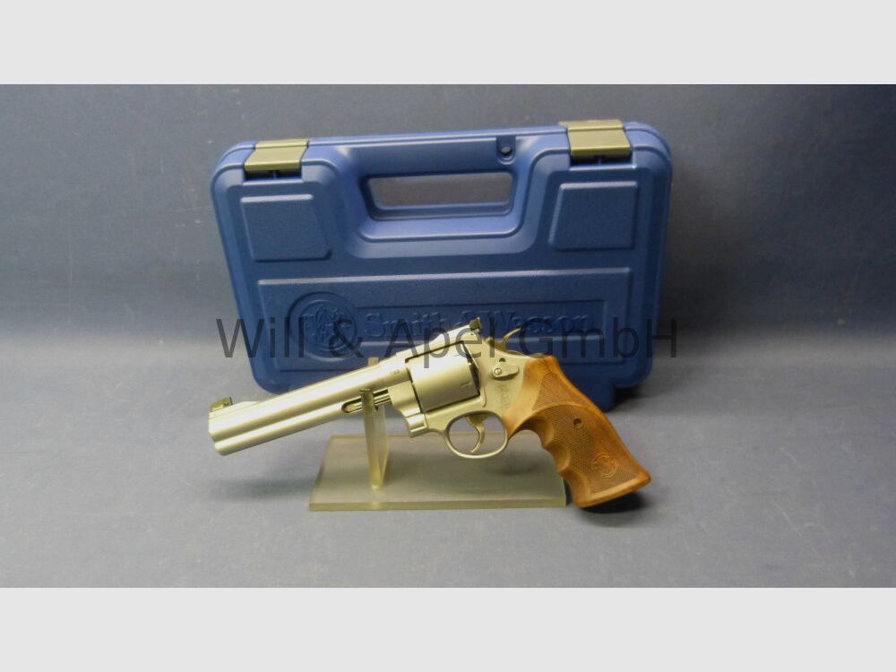 SMITH & WESSON 629 Classic Champion