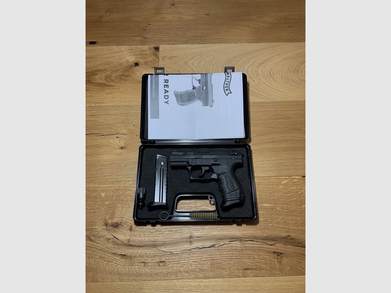 Walther P22 signal pistol 9mm P.A.K. by Umarex