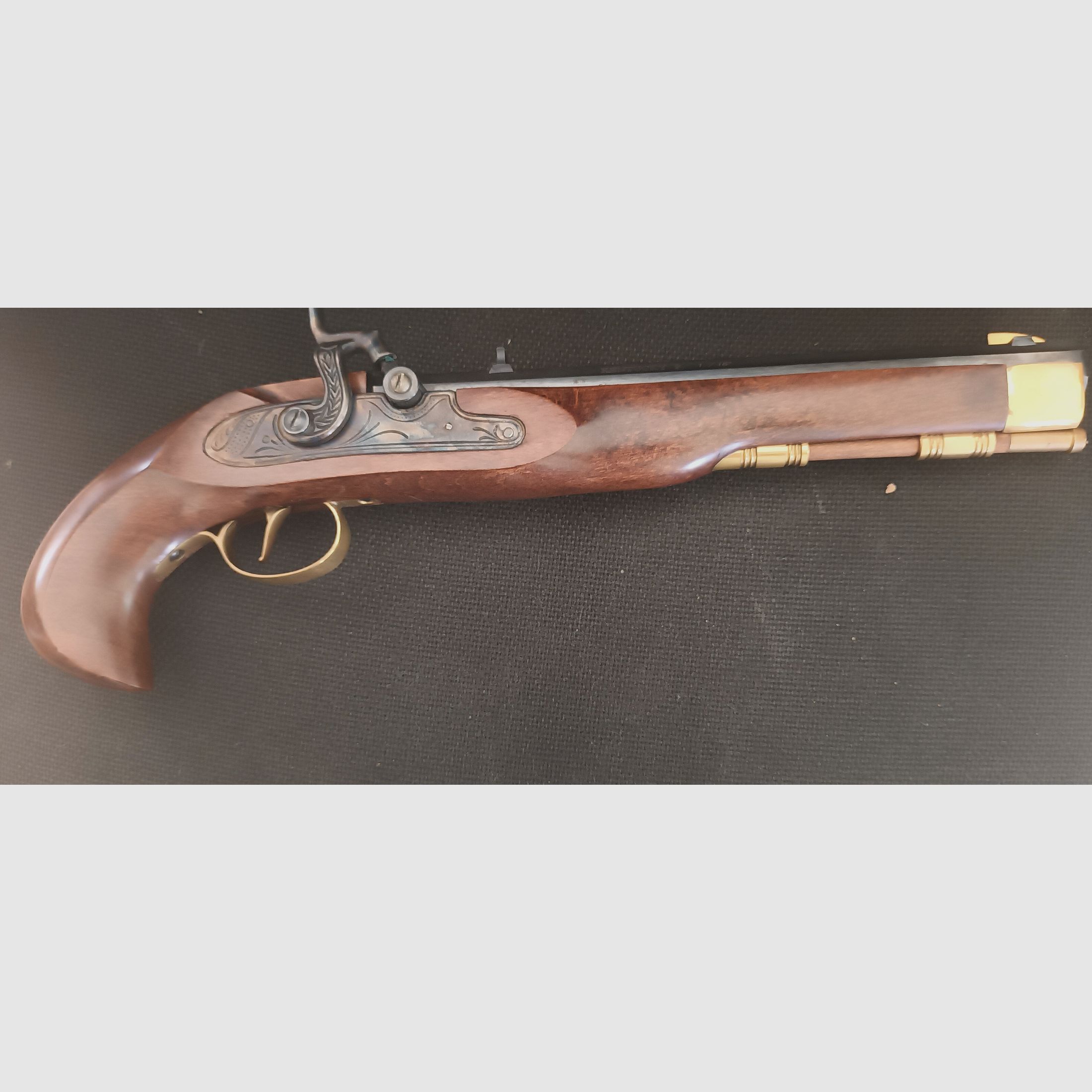 Perdersoli Gewehr 58   Ardesa Pistole 45  mit Zubehör