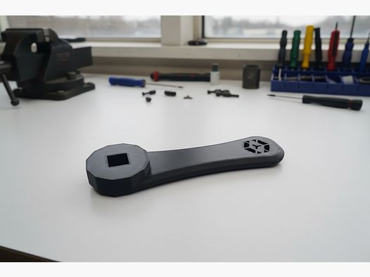 Strumento di smontaggio del silenziatore