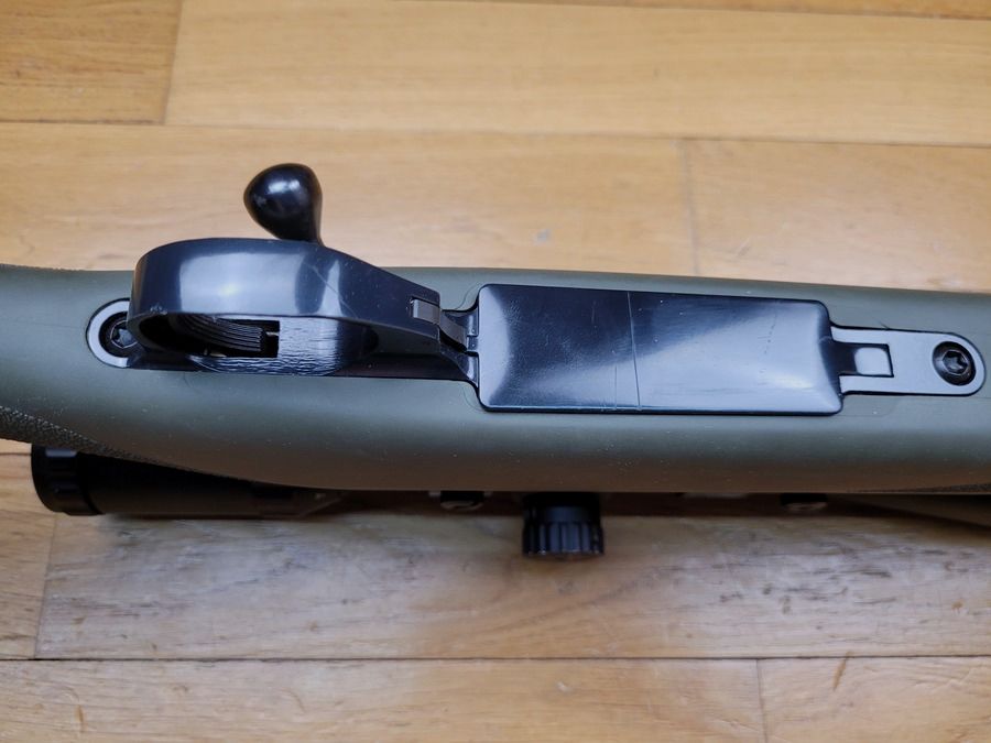Bella carabina giapponese HOWA M.1500 – Cal. 243 Win – Ottica Nikko Sterling Platinium 6x16x44 – Meccanica e design al top – Materiali moderni e qualità di produzione notevole – Insieme 100% Made in Japan per un'ottima arma da caccia e tiro – Condizioni nuove!, immagine 13 di 28