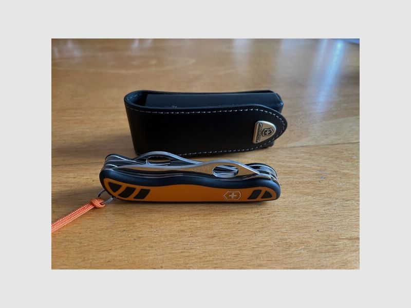 Victorinox Hunter XT Grip