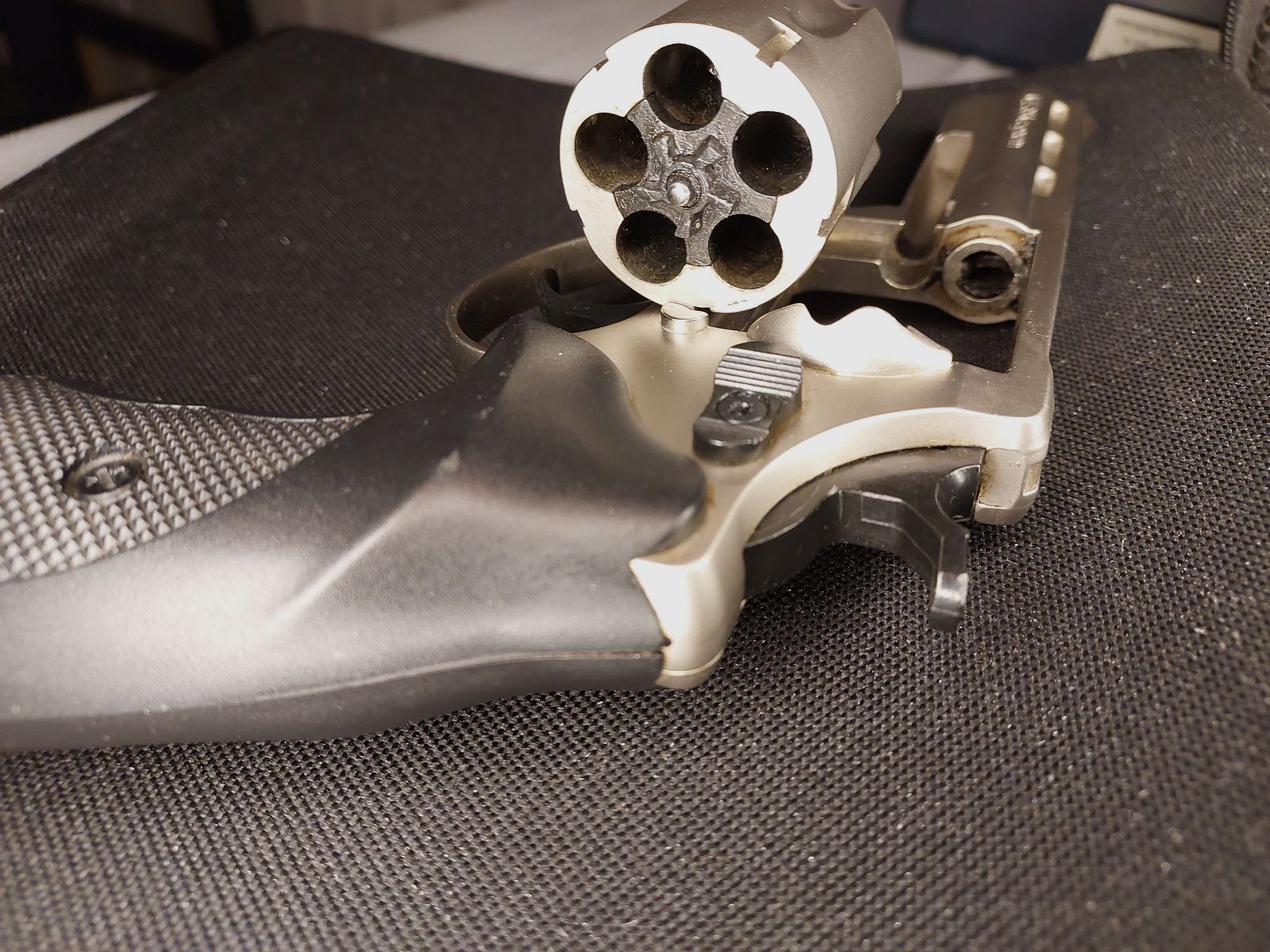 ME 38 Magnum Schreckschuss-revolver, mat verchroomd in kaliber 9mm R.K. (PTB 706)